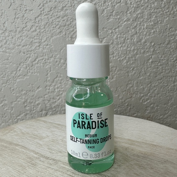 Isle of Paradise Other - $9 🌙 Isle Of Paradise Medium Self Tanning Drops FACE NEW